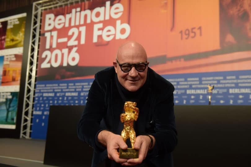 Orso d'oro per il miglior film a Fuocoammare di Gianfranco Rosi
